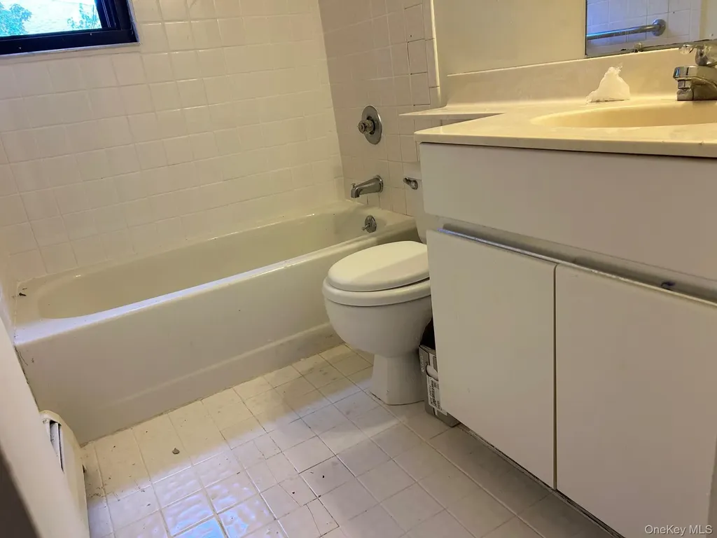220 Sneden Place Spring Valley NY 10977