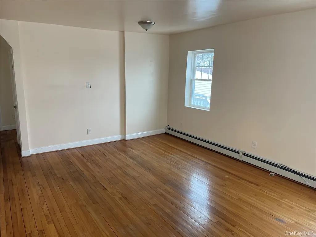 918 10th Street West Babylon NY 11704