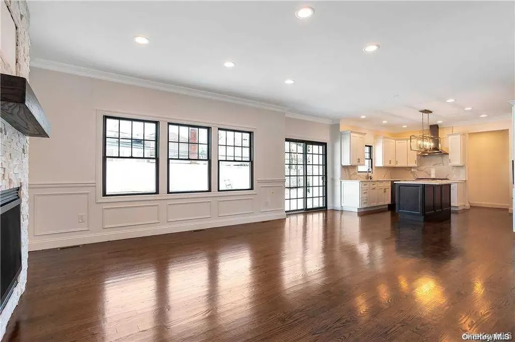 21 Cypress Avenue Bethpage NY 11714