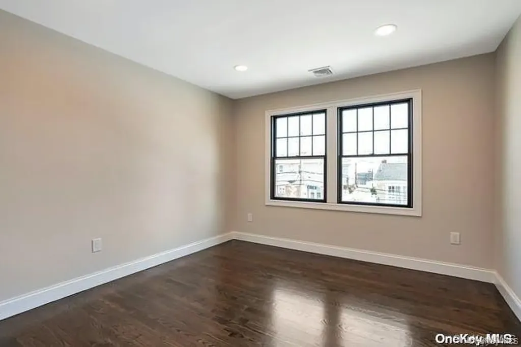 21 Cypress Avenue Bethpage NY 11714