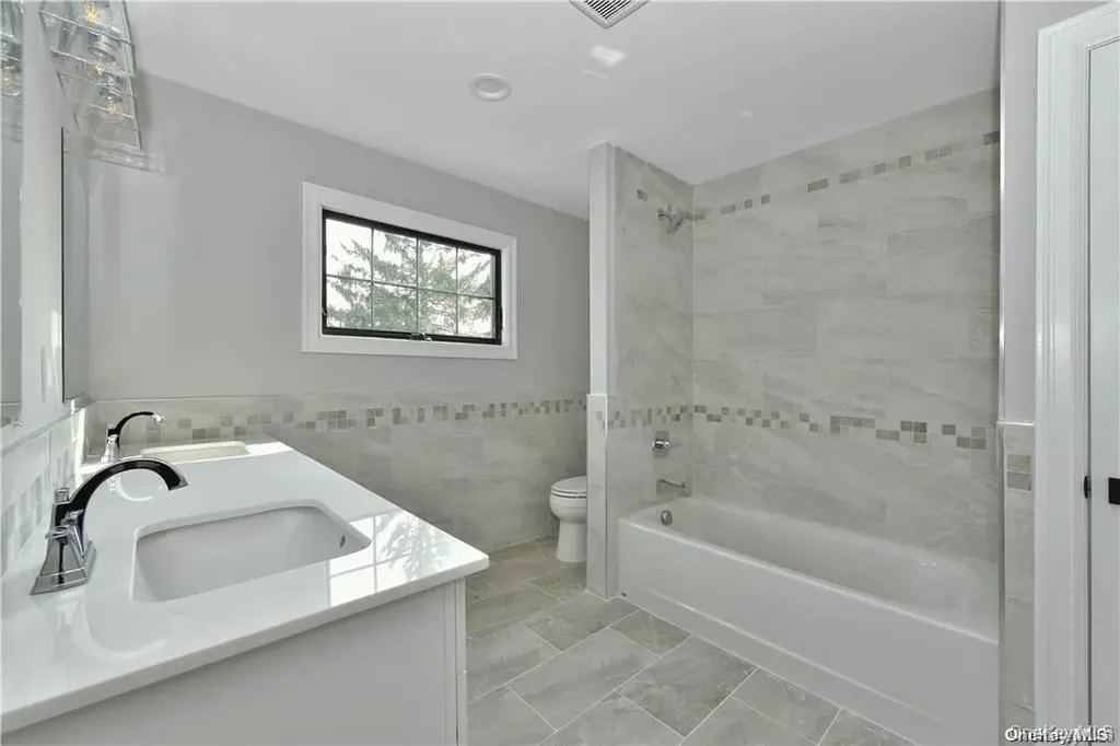 21 Cypress Avenue Bethpage NY 11714