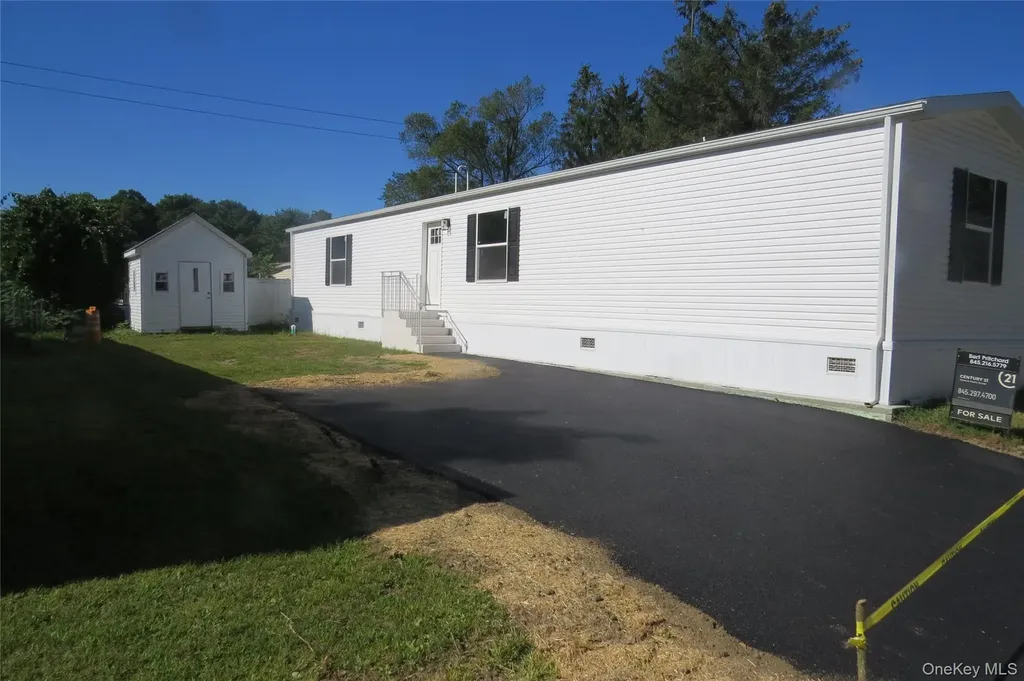 723 Beekman Hopewell Junction NY 12533