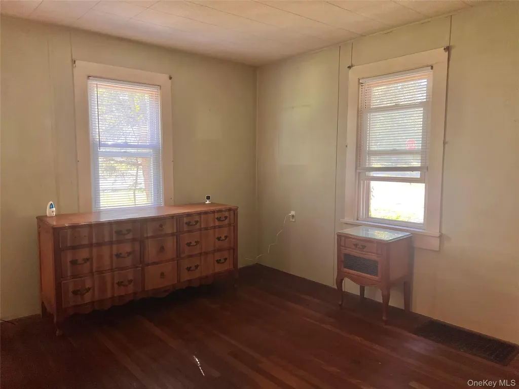 135 Viola Street Wallkill NY 12589