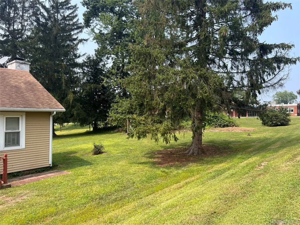 135 Viola Street Wallkill NY 12589
