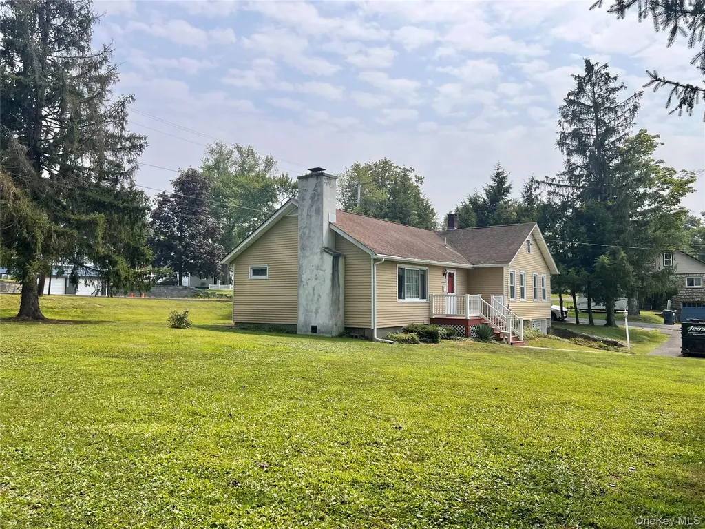 135 Viola Street Wallkill NY 12589