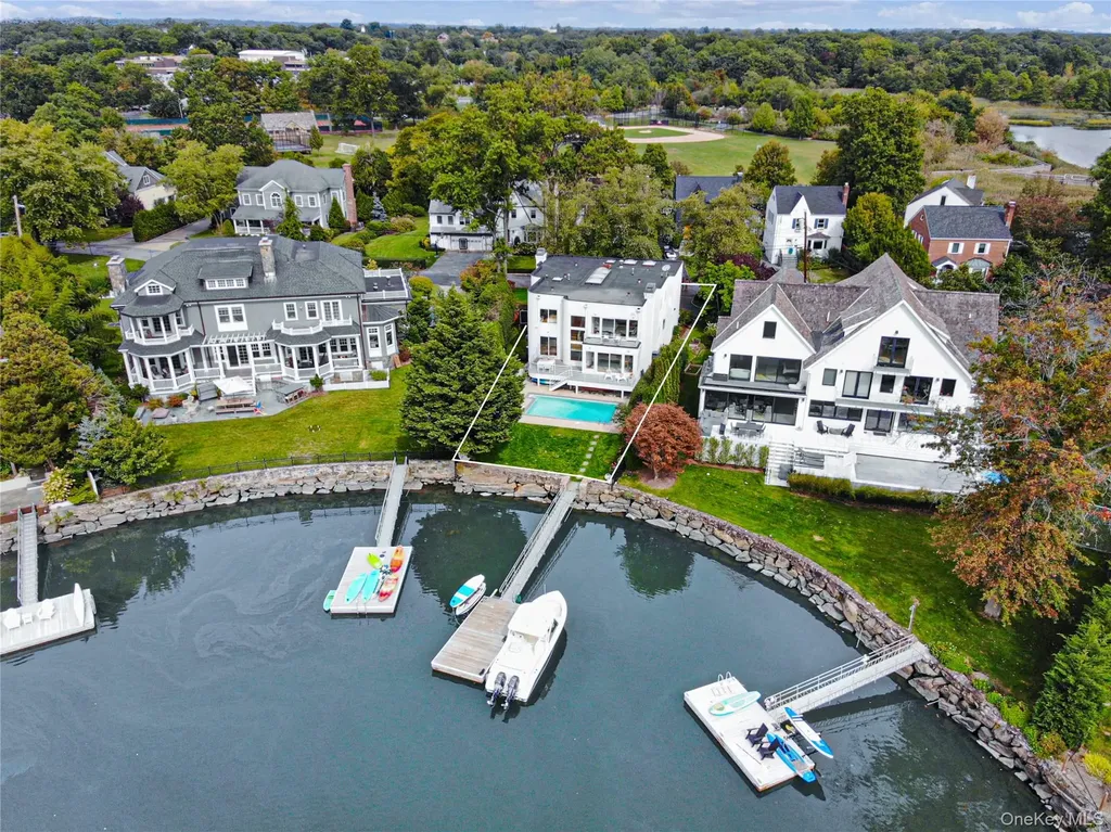 14 Old Colony Drive Larchmont NY 10538