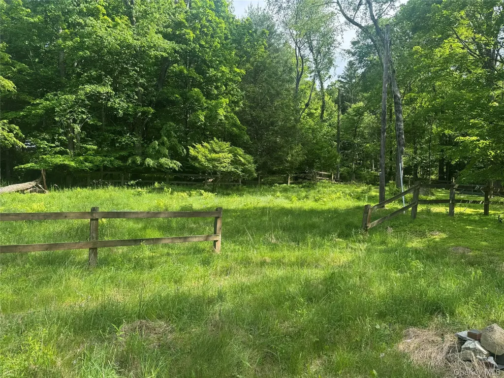 68 Union School Road Montgomery NY 12549