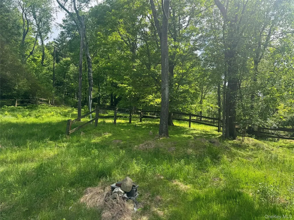 68 Union School Road Montgomery NY 12549