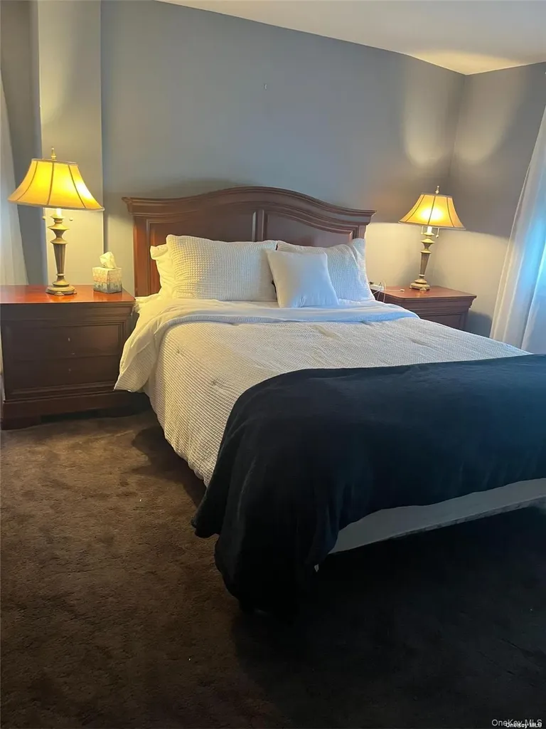 4 Wadsworth Place Smithtown NY 11787