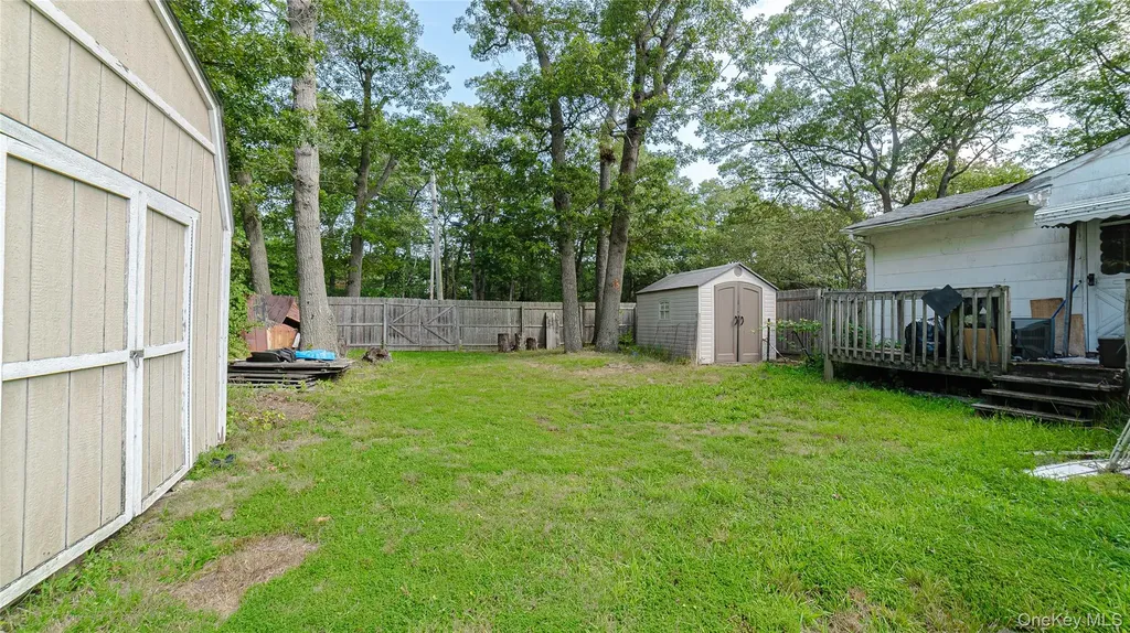 1120 Spur Drive S Bay Shore NY 11706