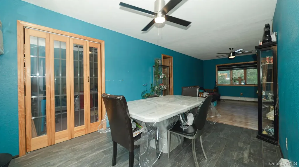 1120 Spur Drive S Bay Shore NY 11706