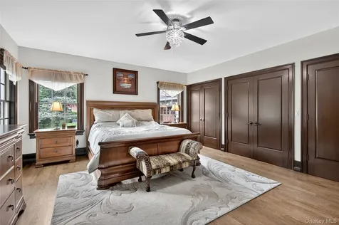 23 Gloria Lane Huntington NY 11743