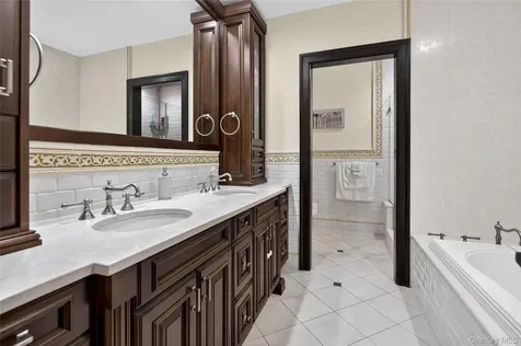 23 Gloria Lane Huntington NY 11743