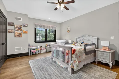 23 Gloria Lane Huntington NY 11743