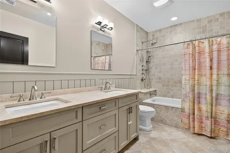 23 Gloria Lane Huntington NY 11743
