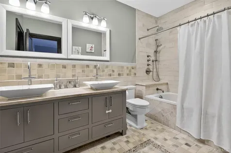 23 Gloria Lane Huntington NY 11743
