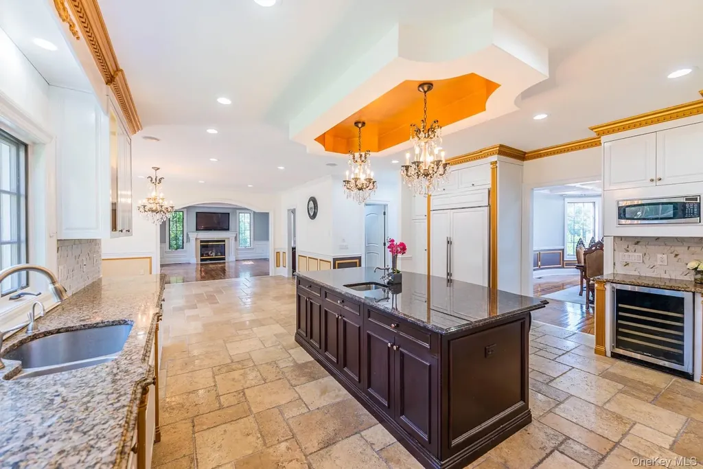 117 Crabapple Road Manhasset NY 11030