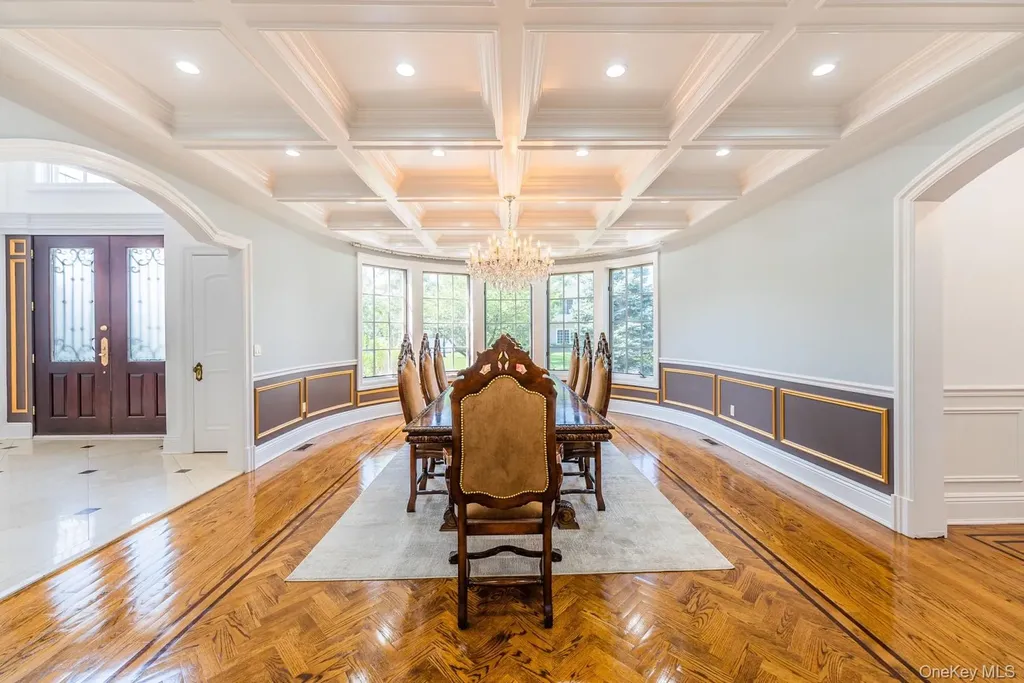 117 Crabapple Road Manhasset NY 11030