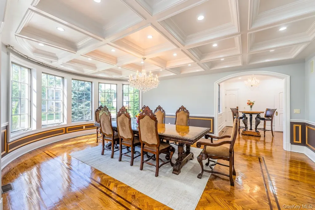 117 Crabapple Road Manhasset NY 11030