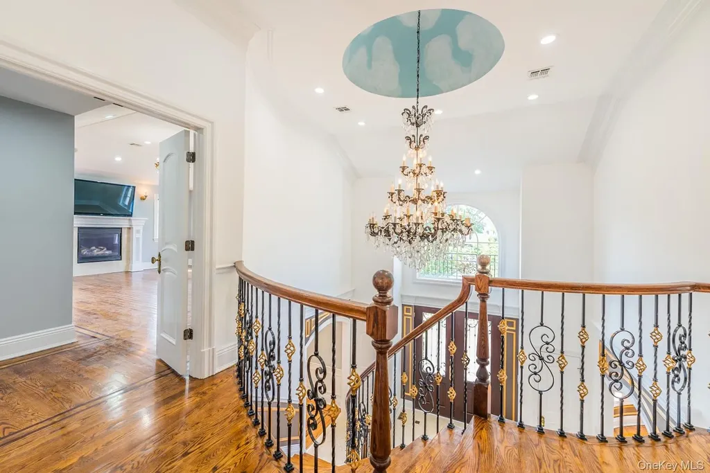 117 Crabapple Road Manhasset NY 11030