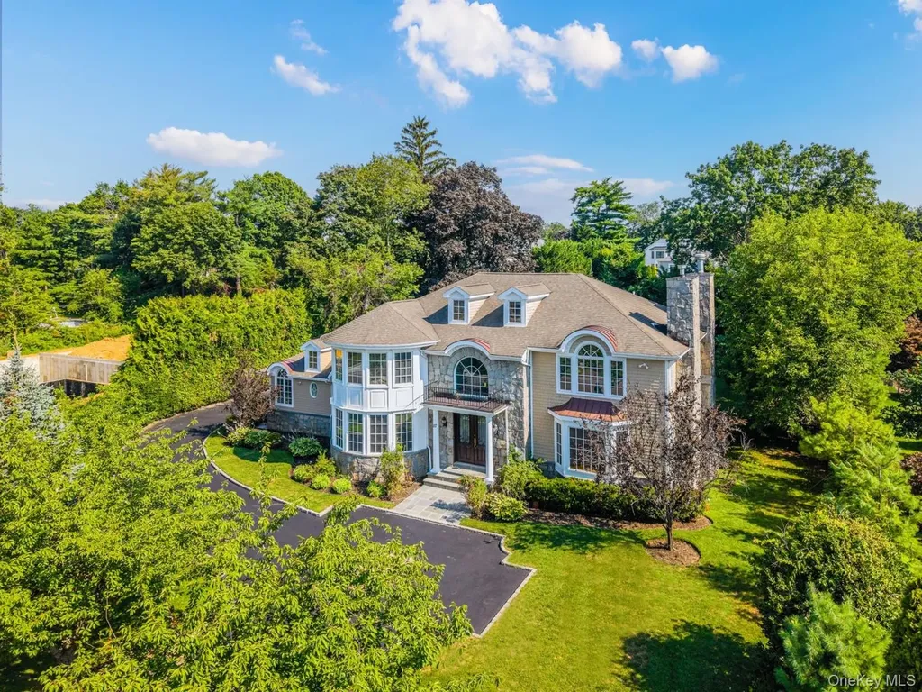 117 Crabapple Road Manhasset NY 11030