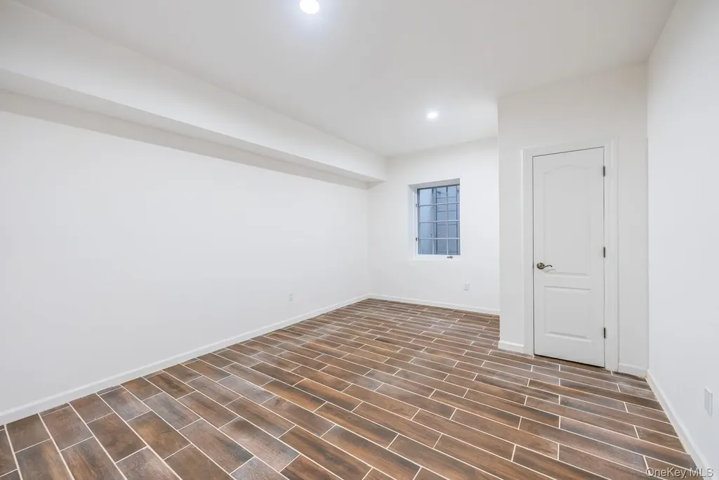 117 Crabapple Road Manhasset NY 11030