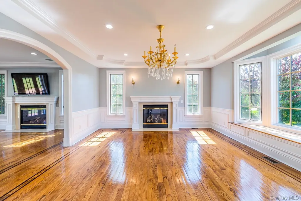 117 Crabapple Road Manhasset NY 11030
