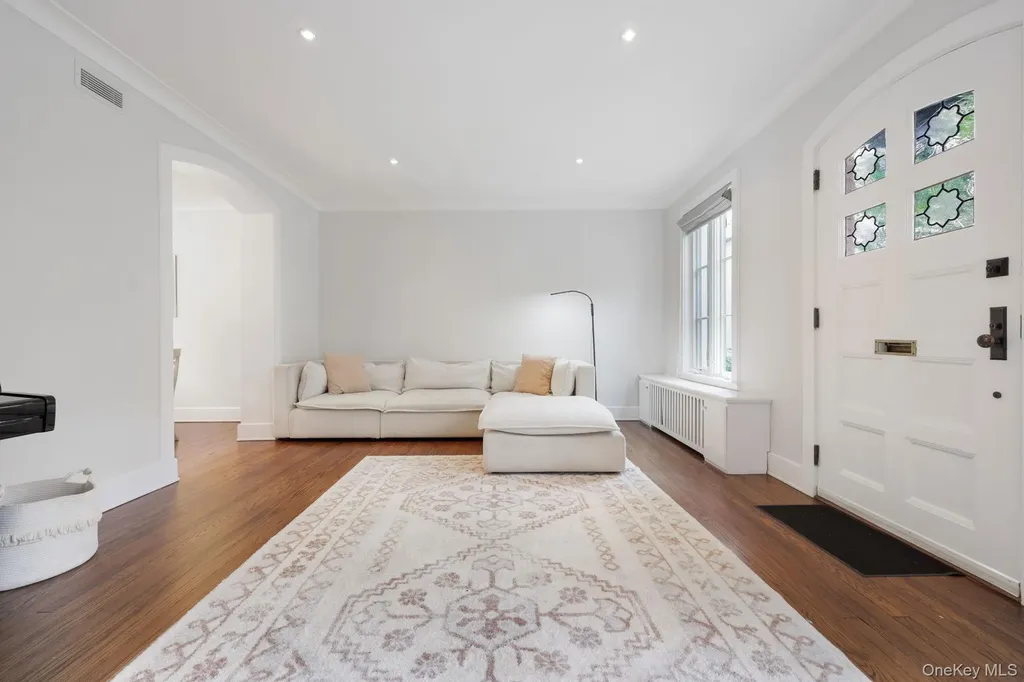 7 Park Avenue Terrace Bronxville NY 10708