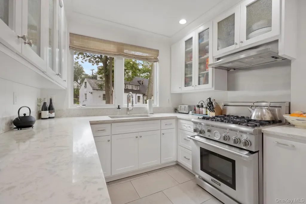 7 Park Avenue Terrace Bronxville NY 10708