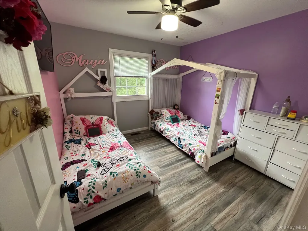 6 Peace Drive Middletown NY 10941