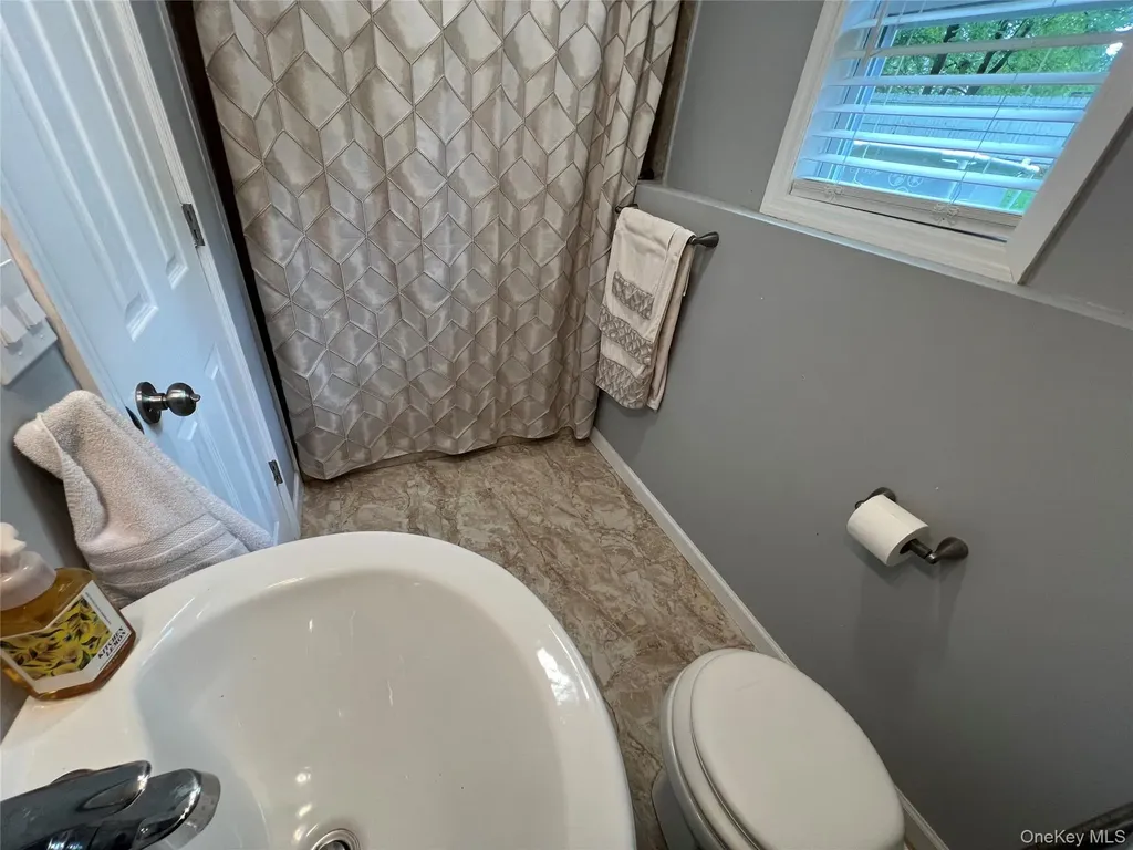 6 Peace Drive Middletown NY 10941