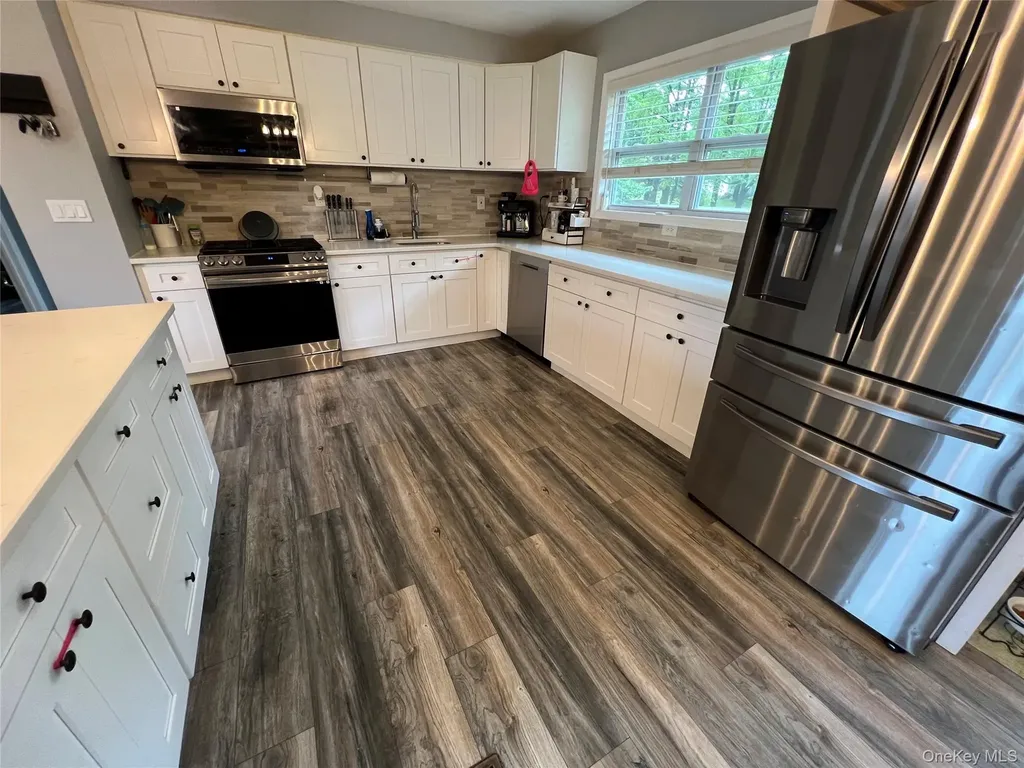 6 Peace Drive Middletown NY 10941