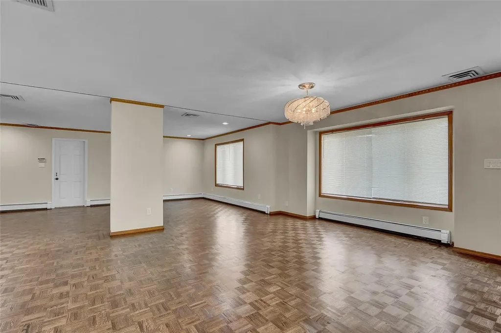 63 Cumberland Place Valley Stream NY 11580