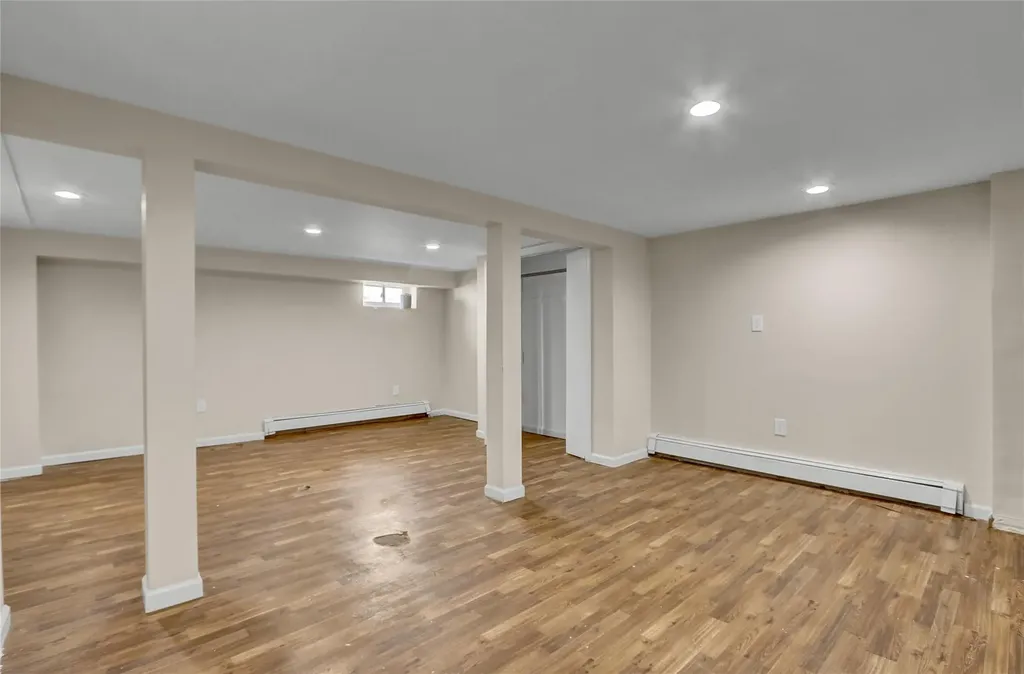 63 Cumberland Place Valley Stream NY 11580
