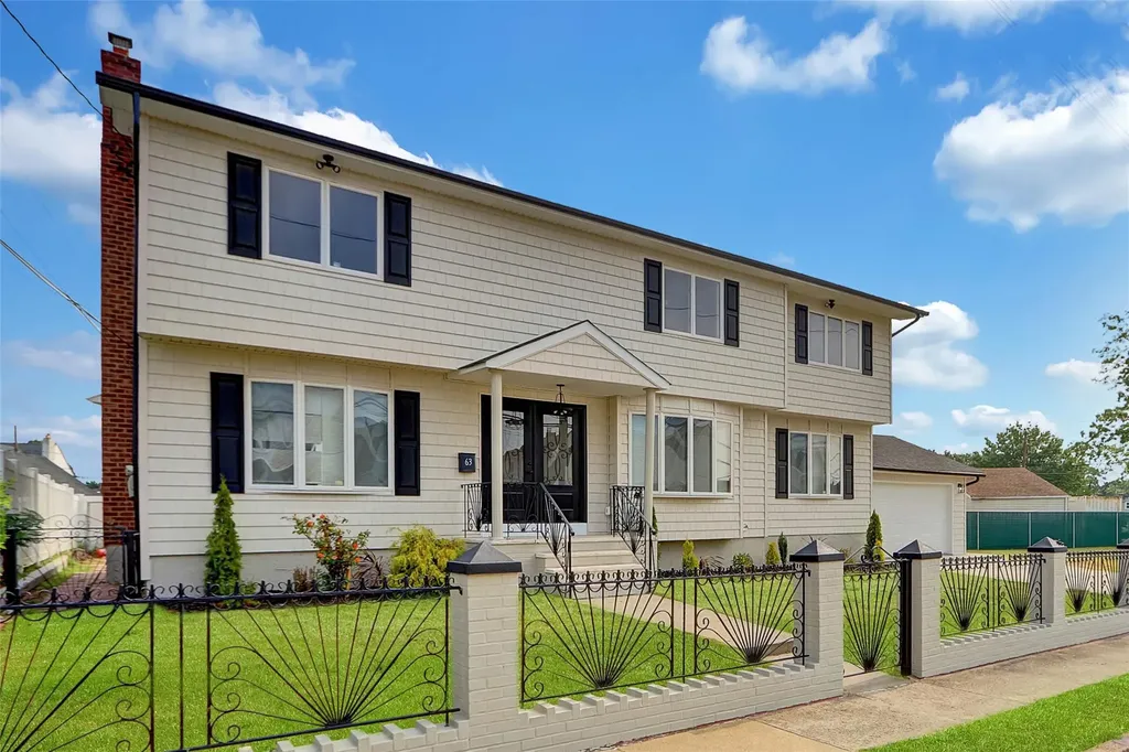 63 Cumberland Place Valley Stream NY 11580