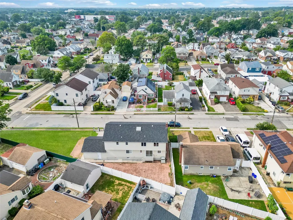 63 Cumberland Place Valley Stream NY 11580