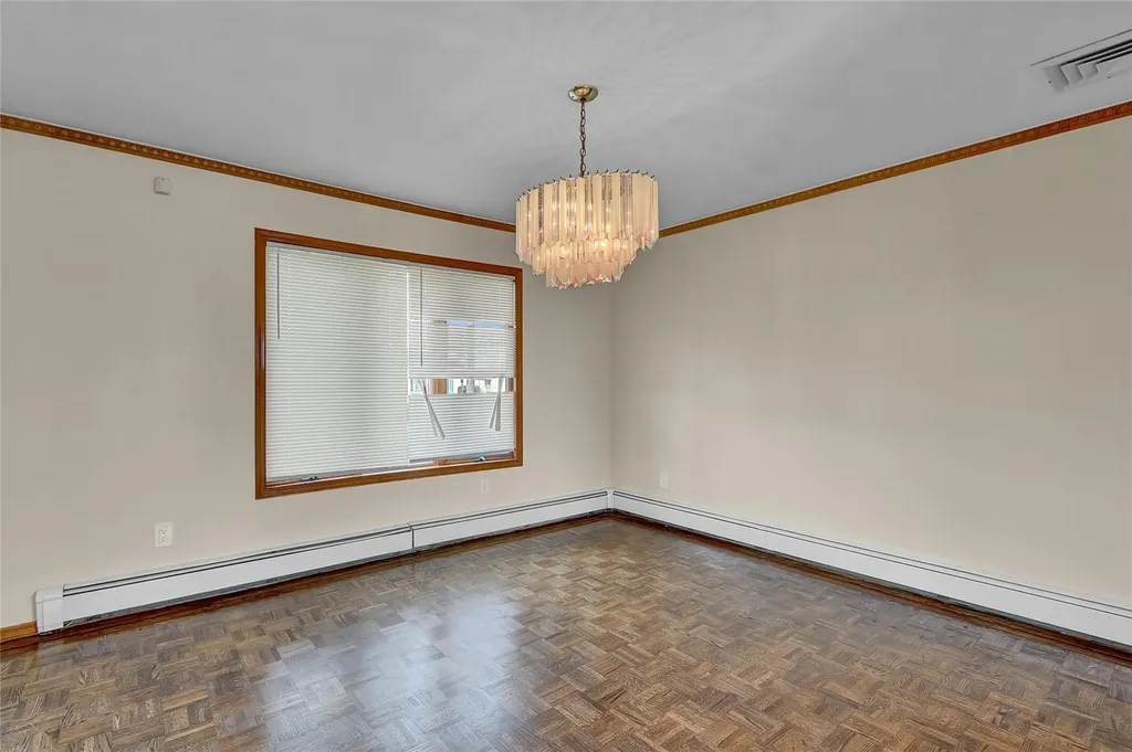 63 Cumberland Place Valley Stream NY 11580