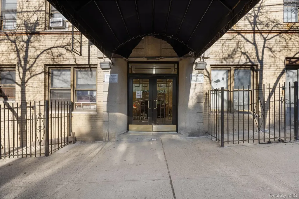 495 E 178th Street Bronx NY 10457