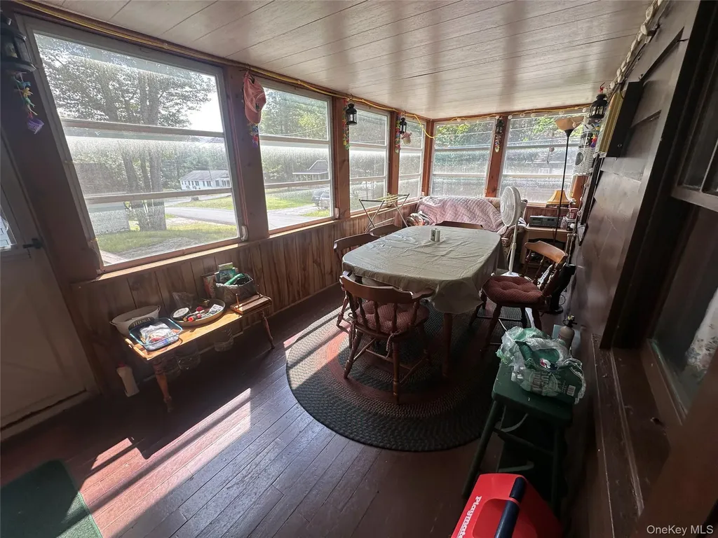 13 E Pierce Avenue Smallwood NY 12720