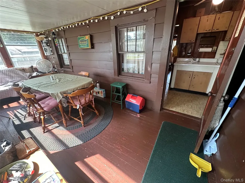 13 E Pierce Avenue Smallwood NY 12720