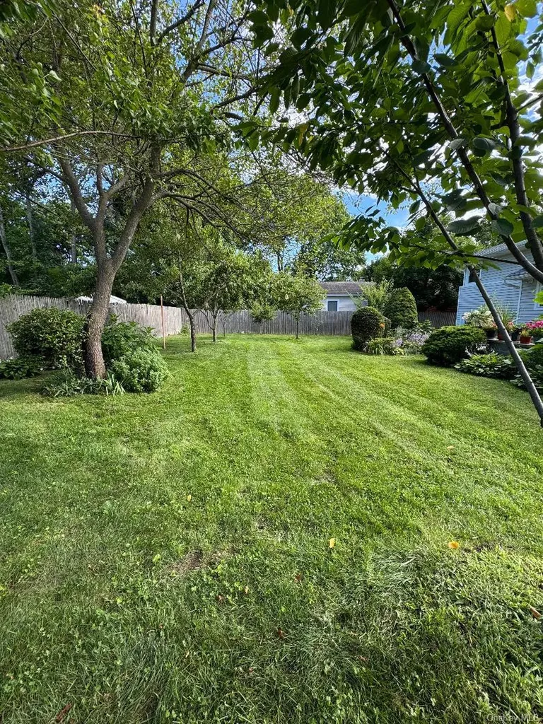 10 Otsego Place Commack NY 11725