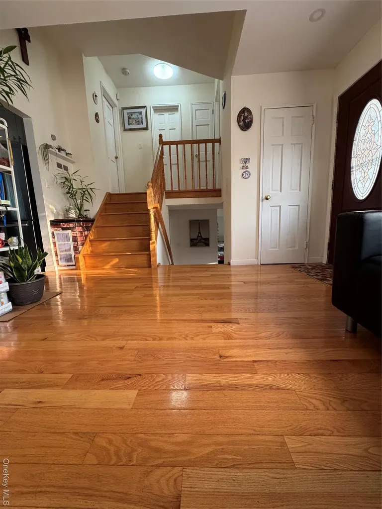 10 Otsego Place Commack NY 11725