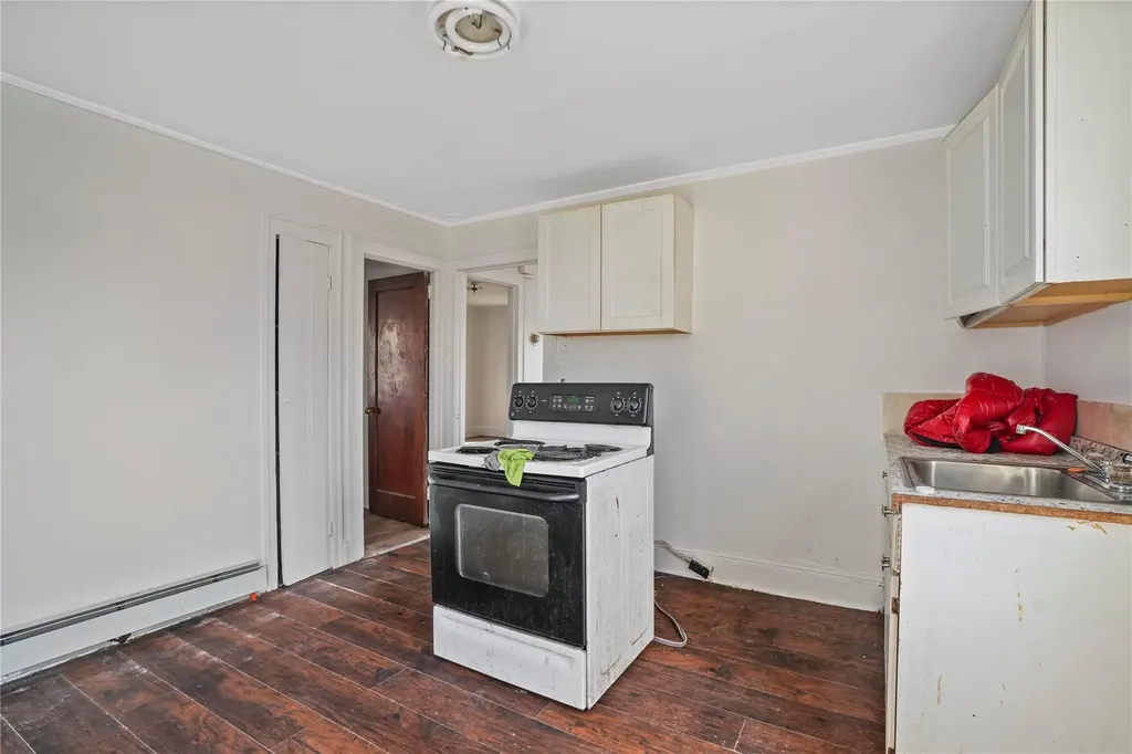 451 Babylon Turnpike Freeport NY 11520