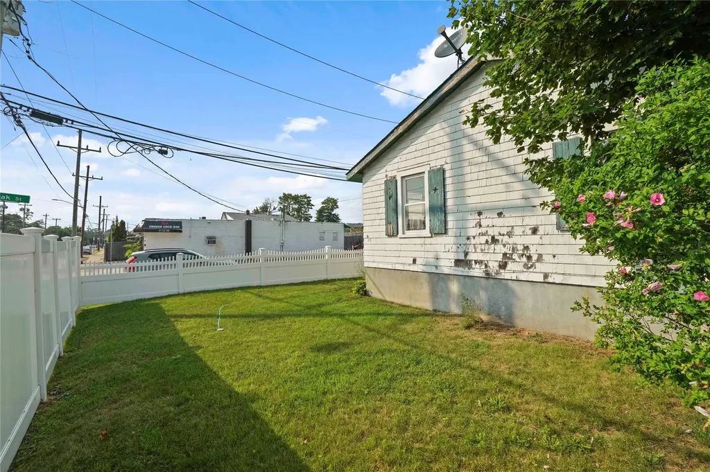 451 Babylon Turnpike Freeport NY 11520