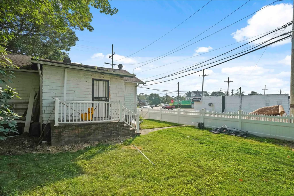 451 Babylon Turnpike Freeport NY 11520