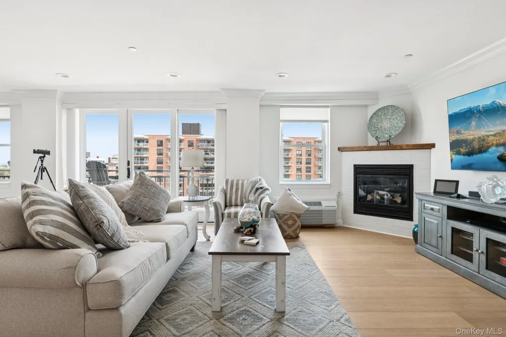 26 W Broadway Long Beach NY 11561