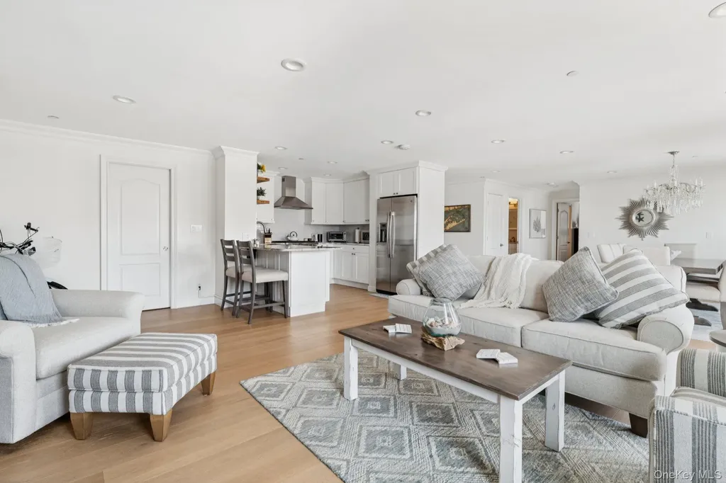 26 W Broadway Long Beach NY 11561