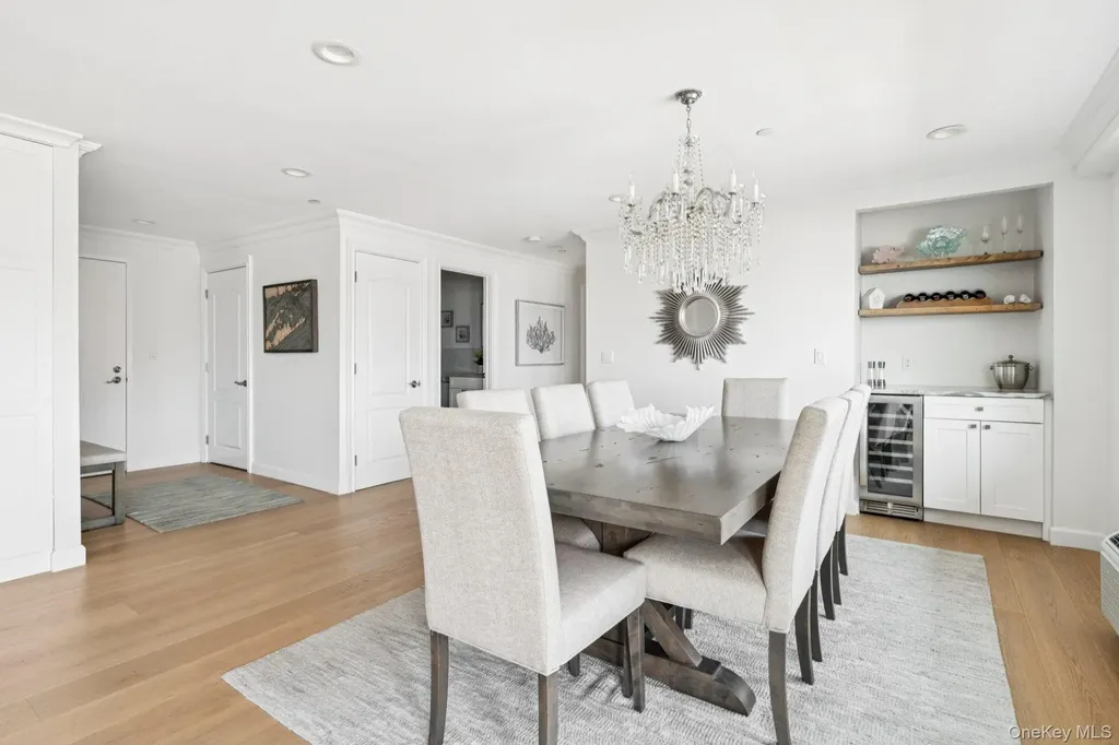26 W Broadway Long Beach NY 11561