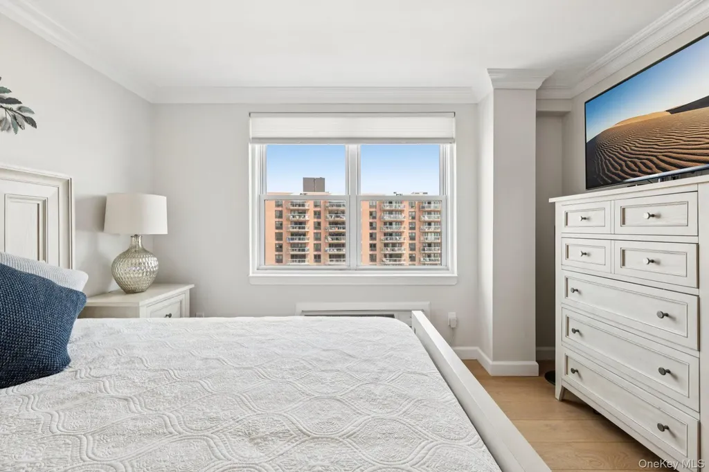 26 W Broadway Long Beach NY 11561