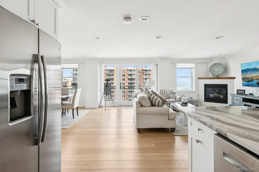 26 W Broadway Long Beach NY 11561